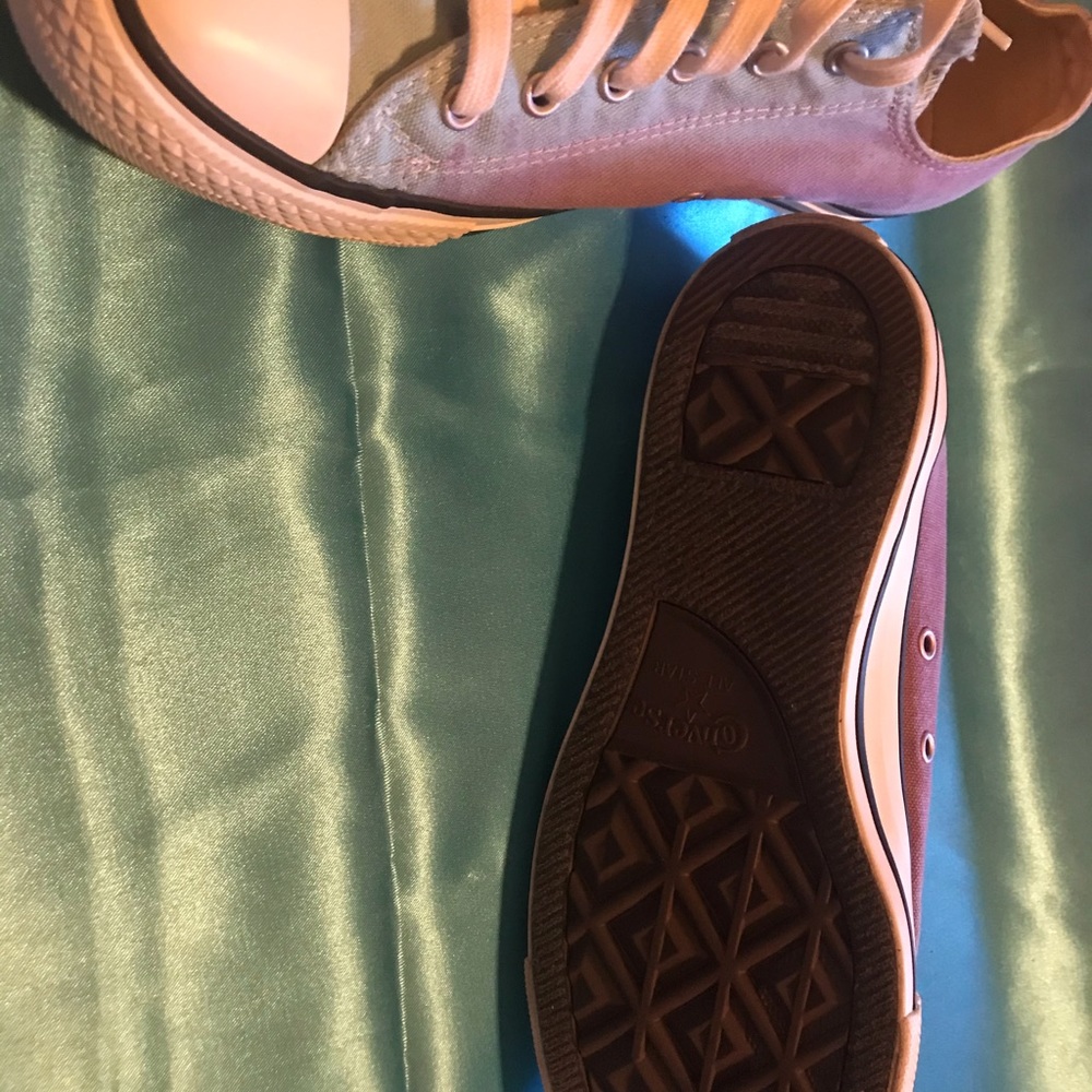 Converse Ombré sneakers. Women’s 9. Blue/purple. - Picture 2 of 3